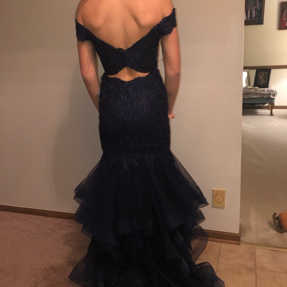 senior year prom - Picture 1 of 5